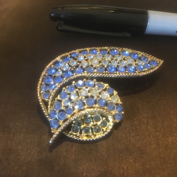 Light Blue Aqua Rhinestone Brooch Pin - Costume - Picture 3 of 5